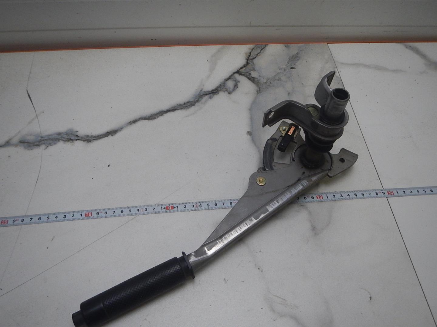 Рычаг стояночного тормоза