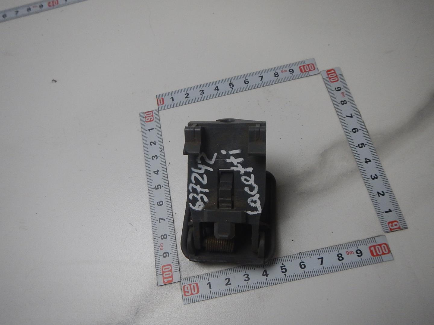 Ручка открывания капота