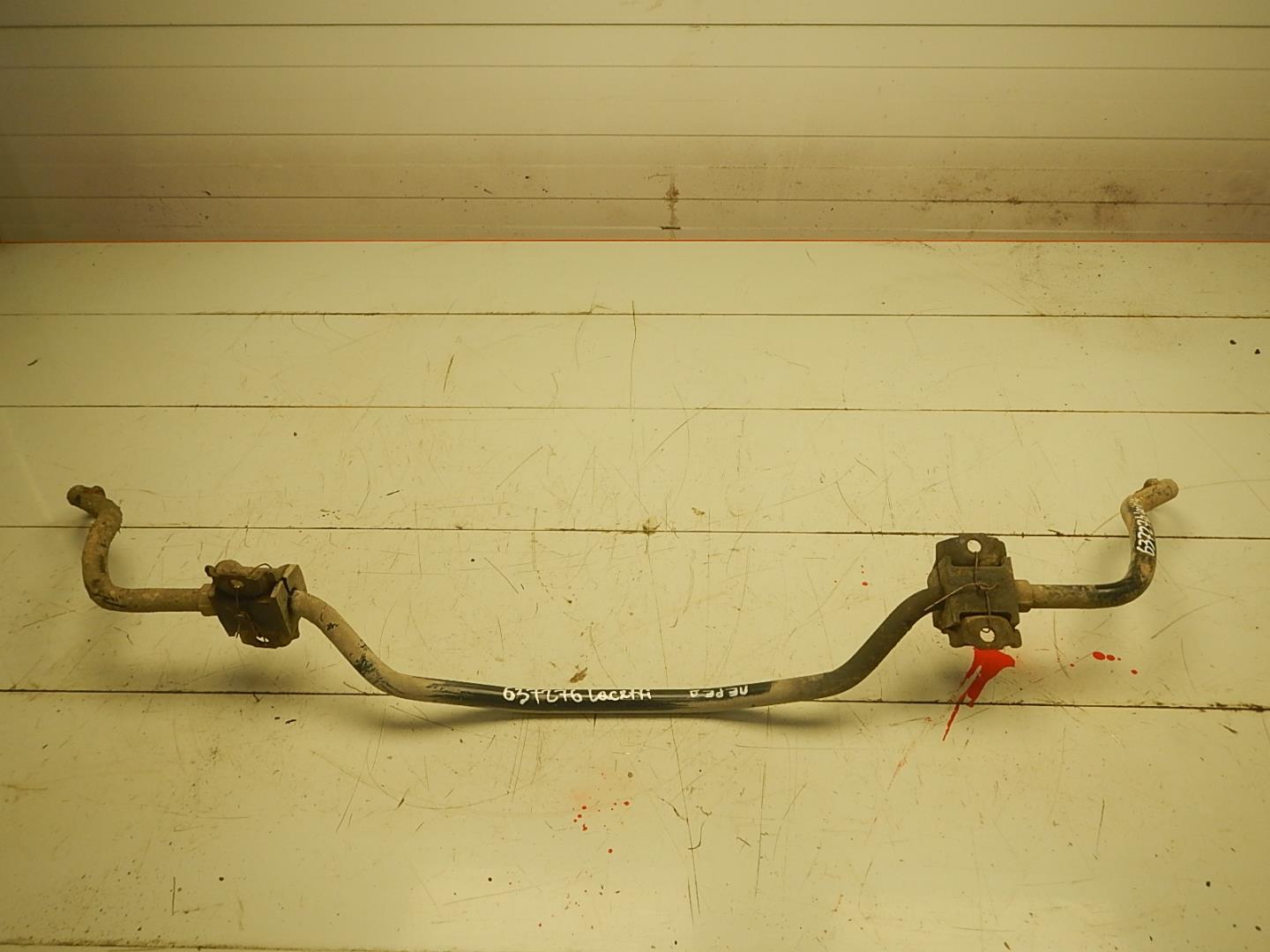 Стабилизатор передний