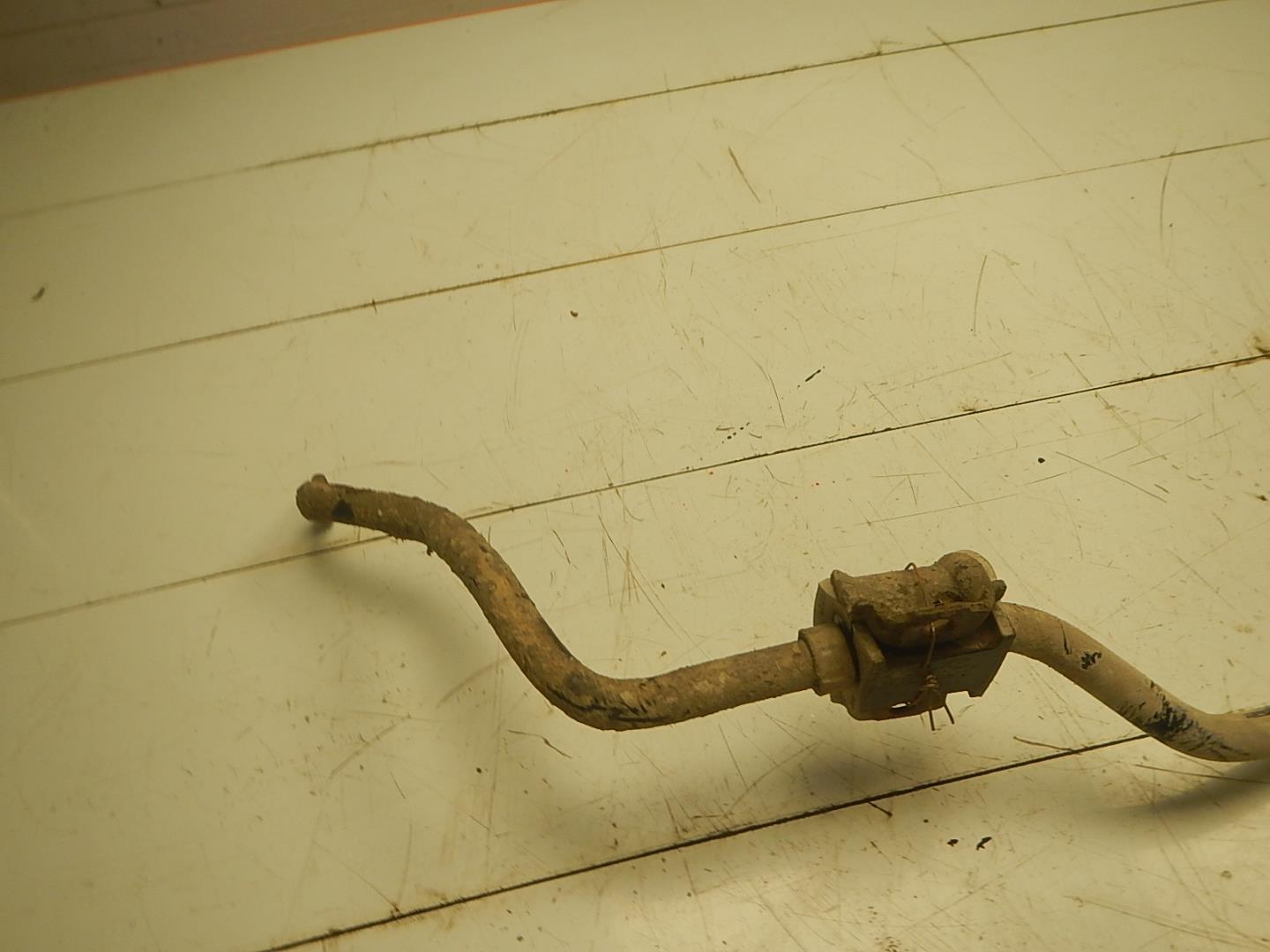 Стабилизатор передний