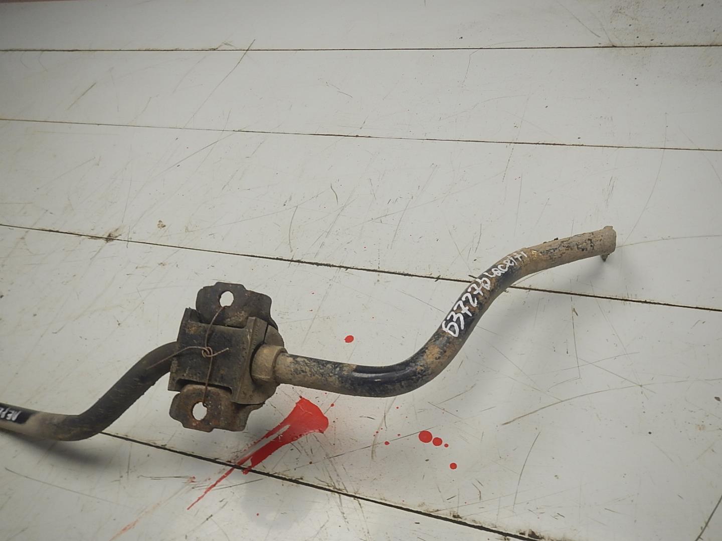 Стабилизатор передний