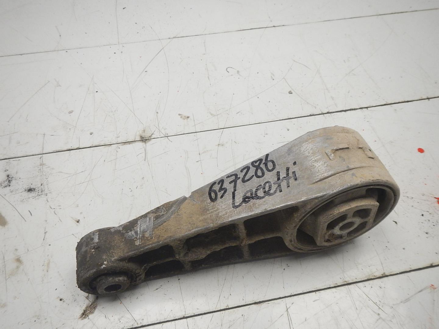 Опора двигателя задняя