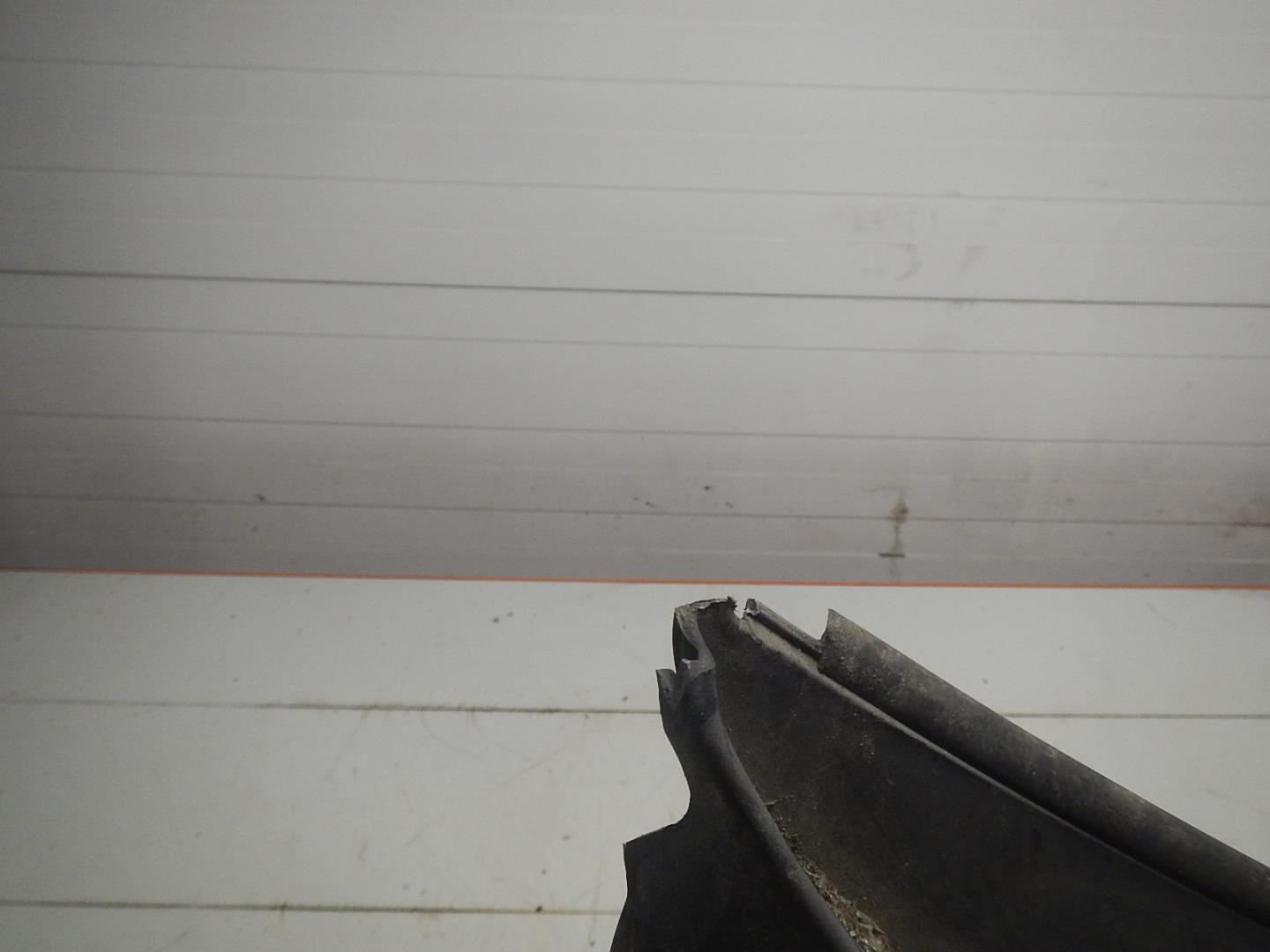 Решетка стеклоочистителей (Жабо)