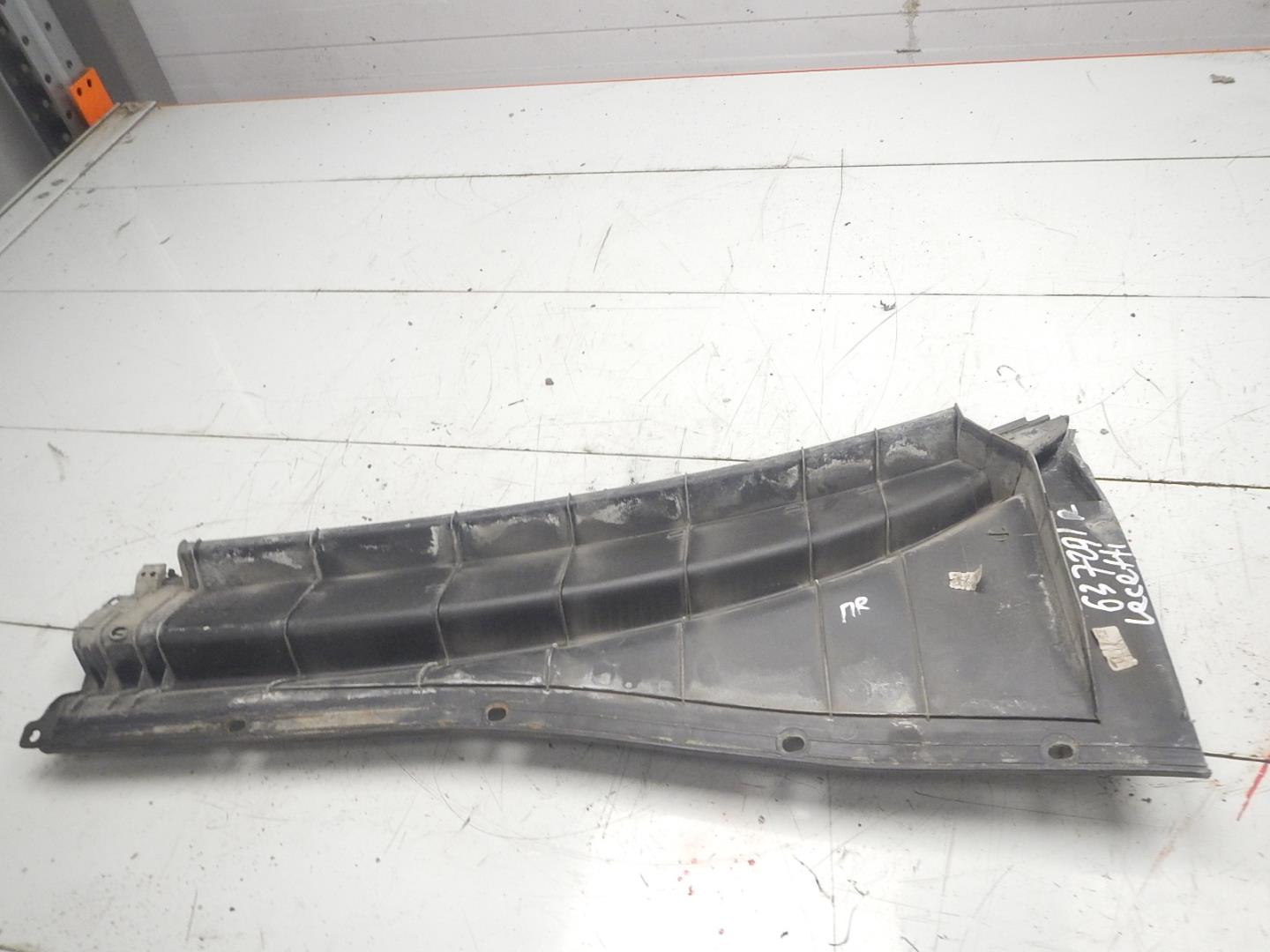 Решетка стеклоочистителей (Жабо)