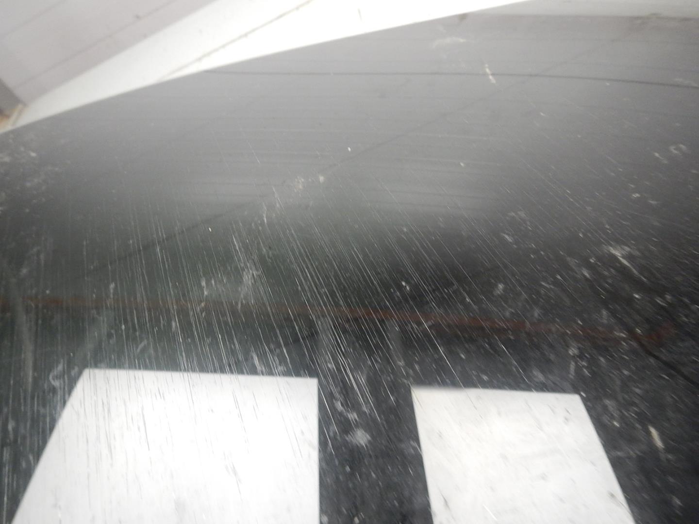 Стекло двери задней правой