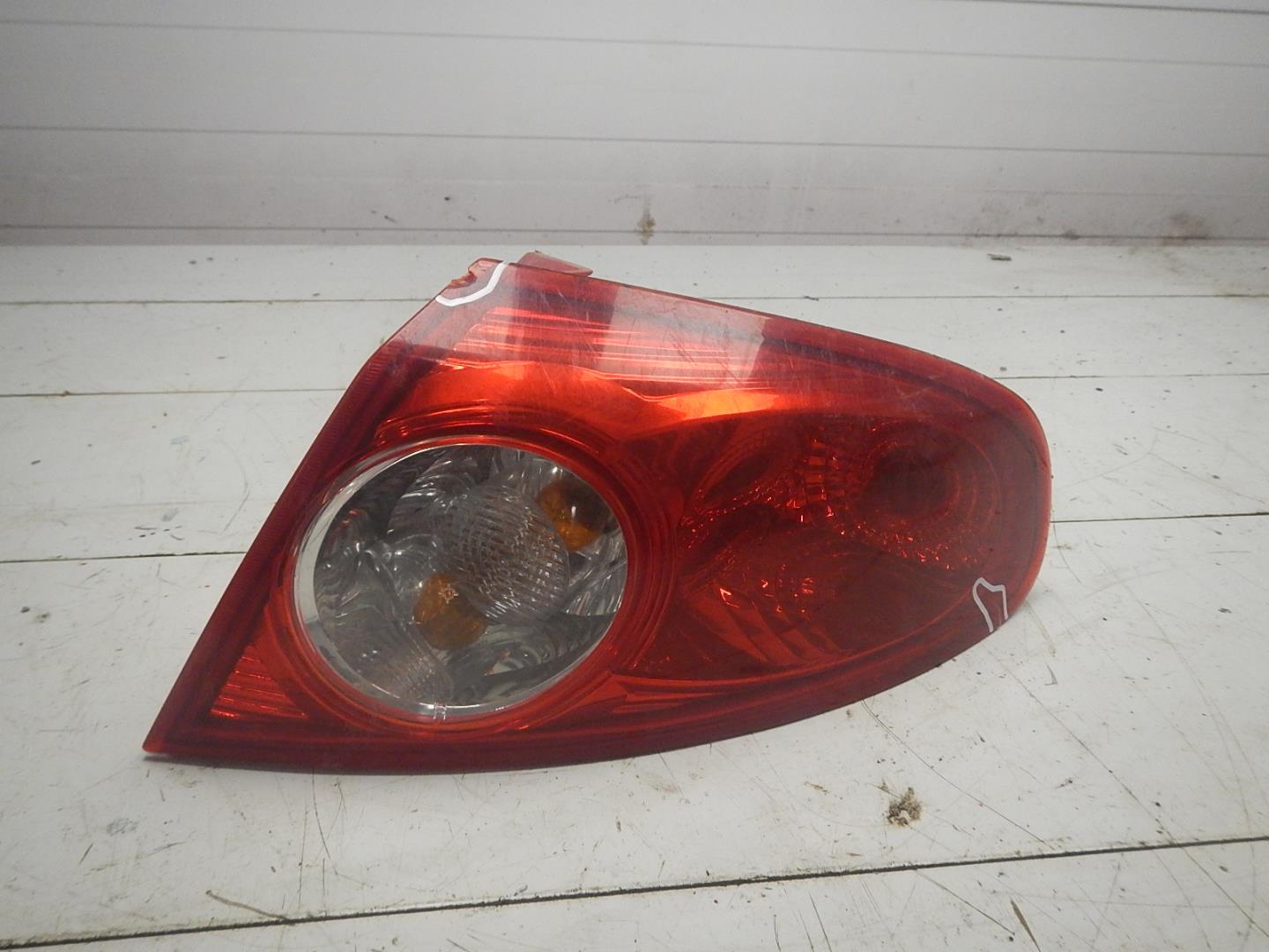 Фонарь задний правый