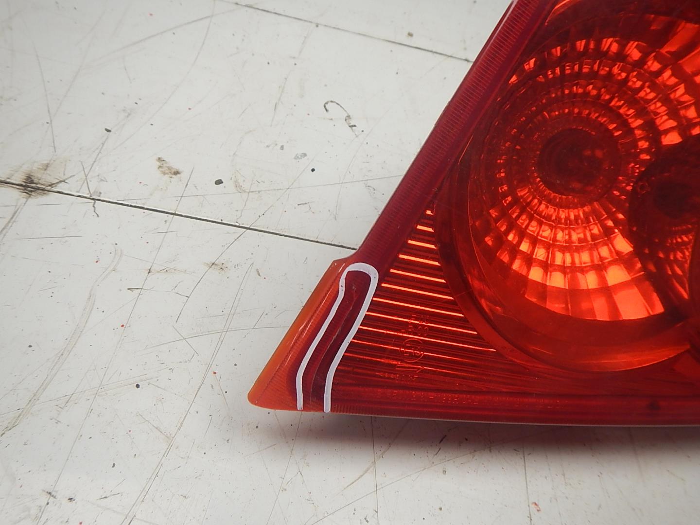 Фонарь задний внутренний правый