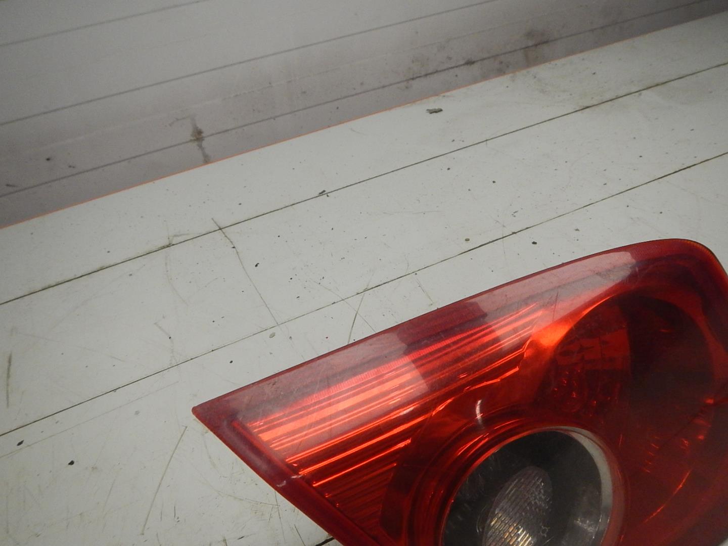 Фонарь задний внутренний левый