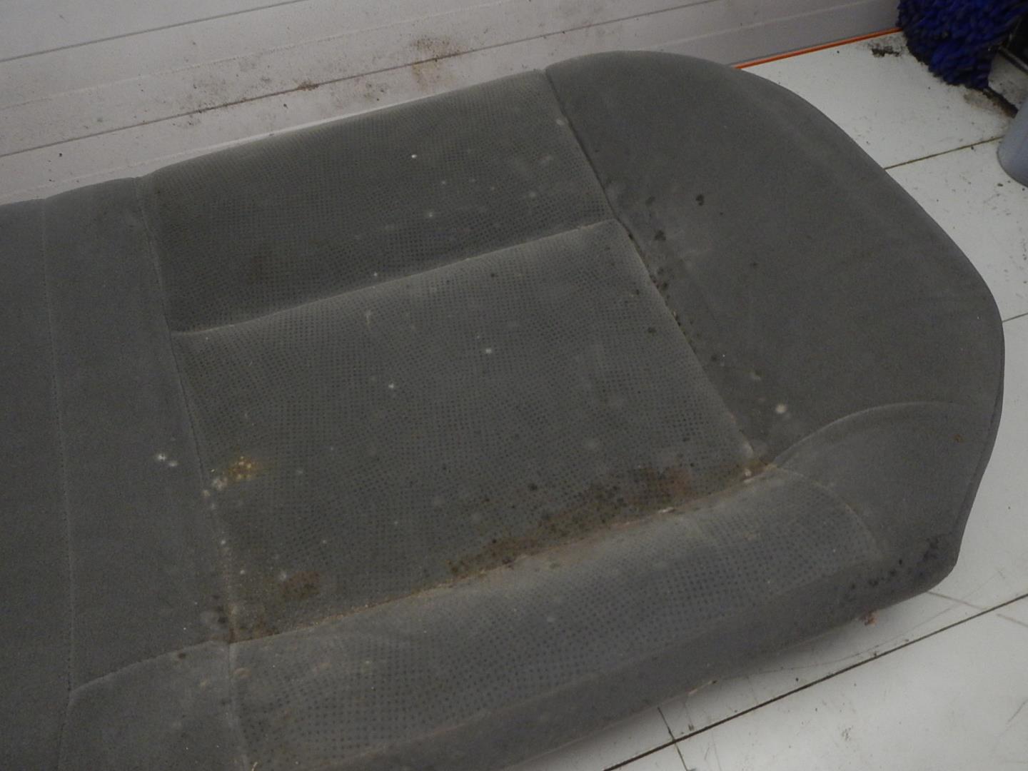 Сиденье салонное