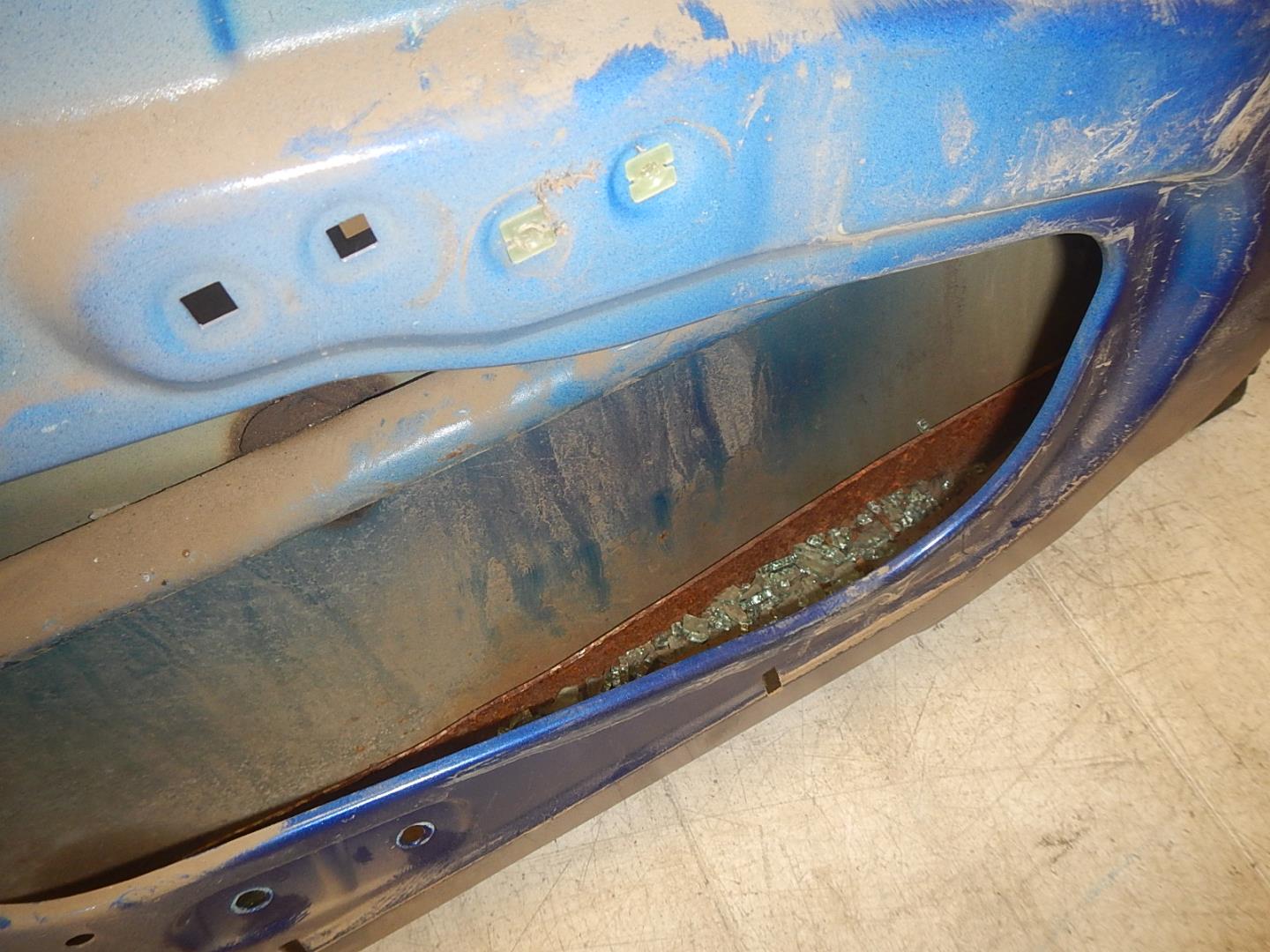 Дверь передняя правая