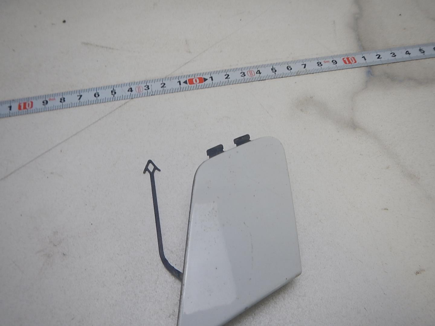 Заглушка буксировочного крюка