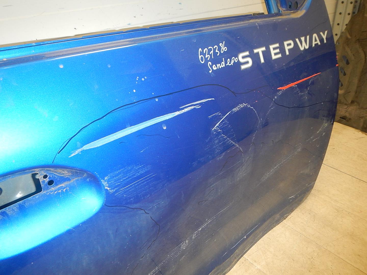 Дверь передняя правая