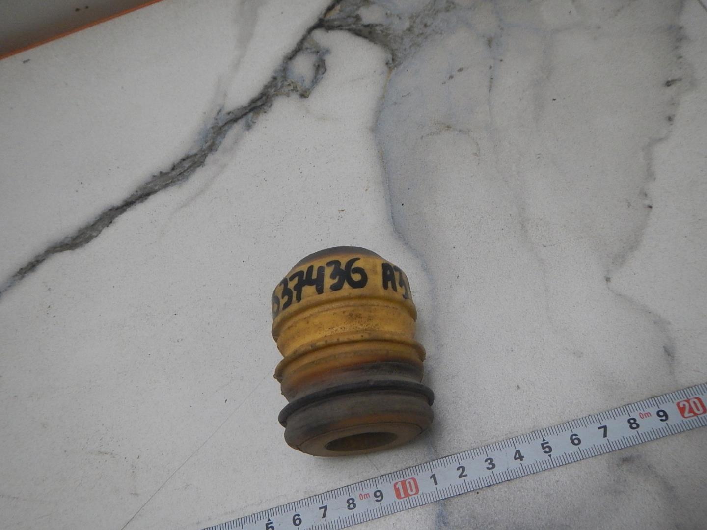 Отбойник заднего амортизатора