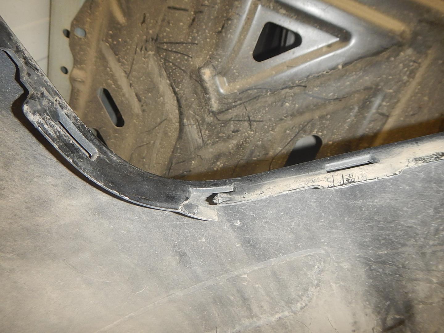 Бампер задний