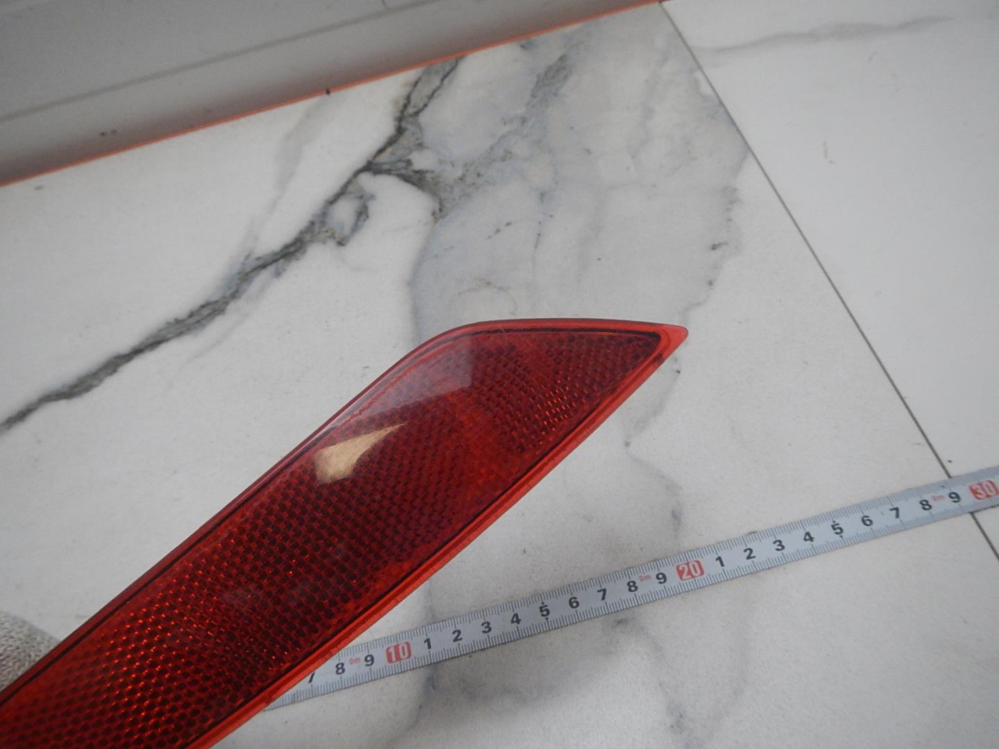 Отражатель в бампер задний правый