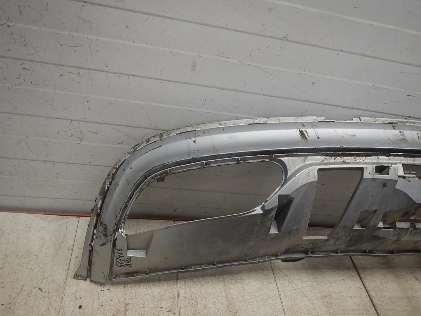 Накладка заднего бампера