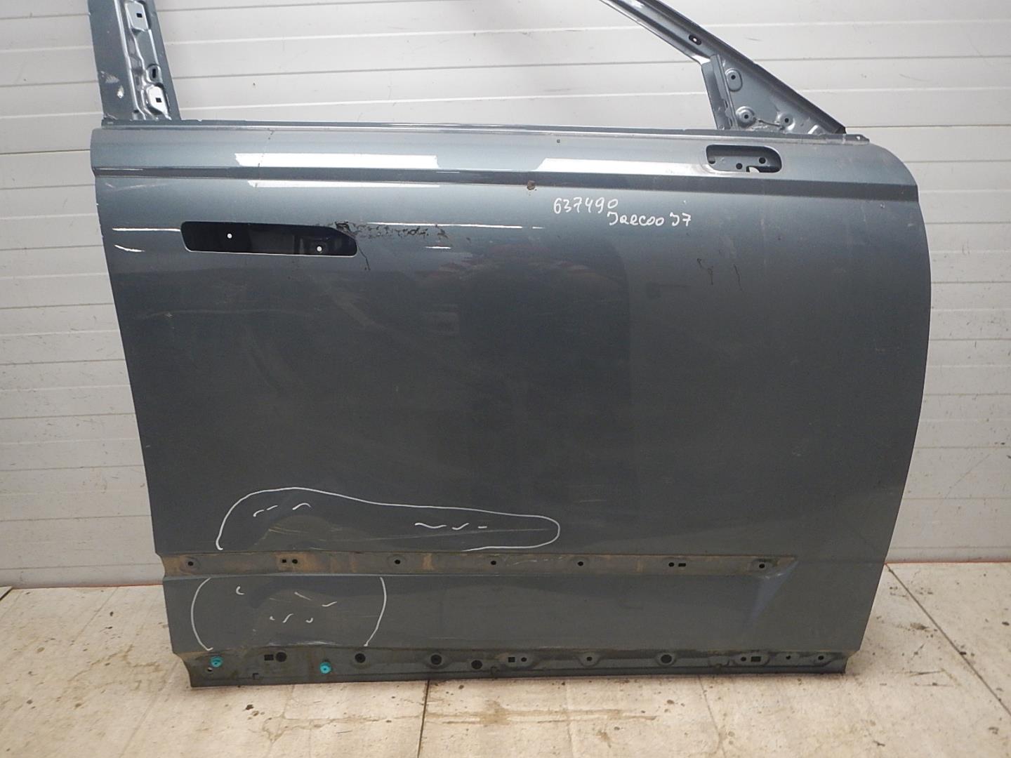 Дверь передняя правая