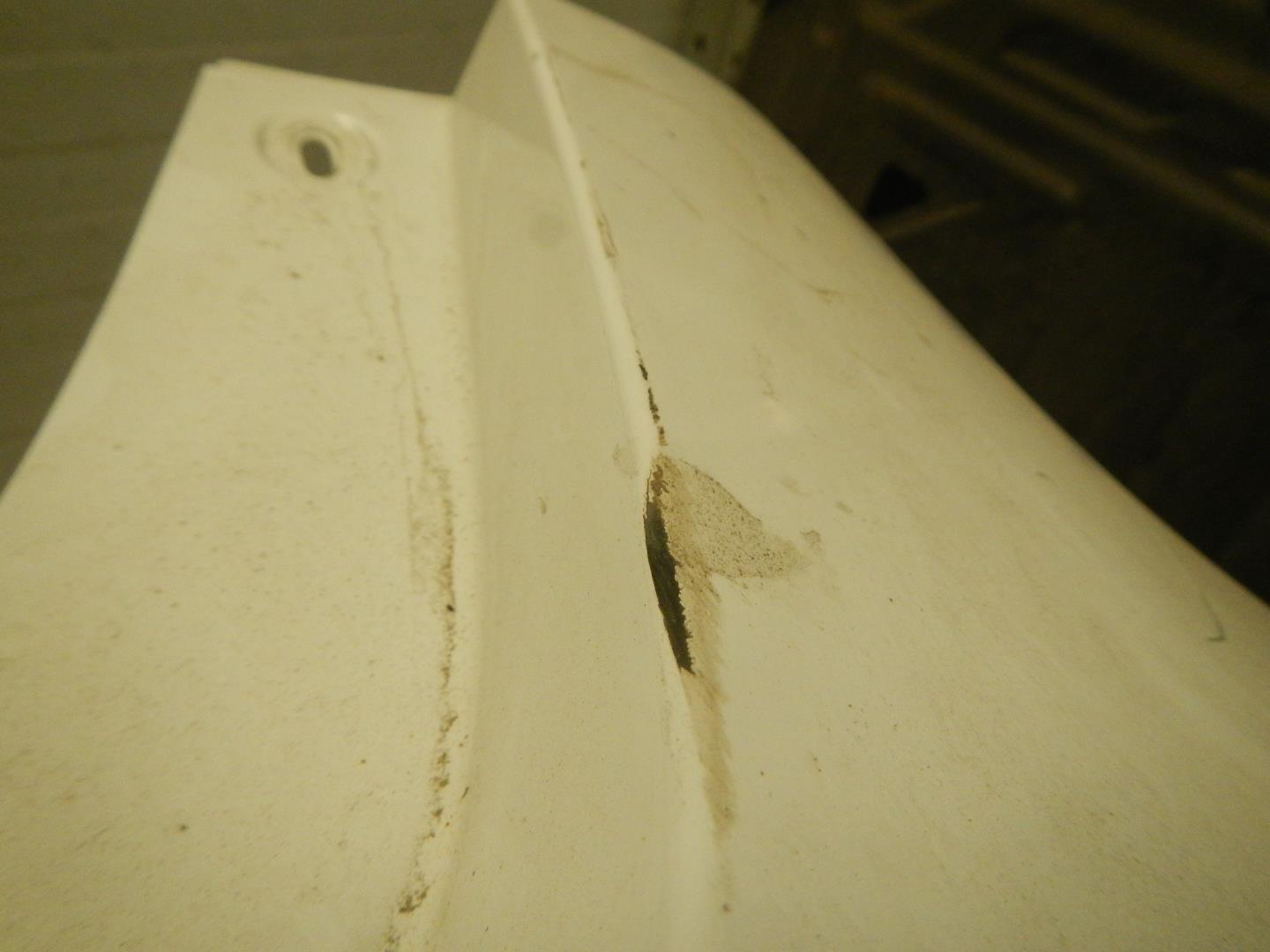 Бампер задний