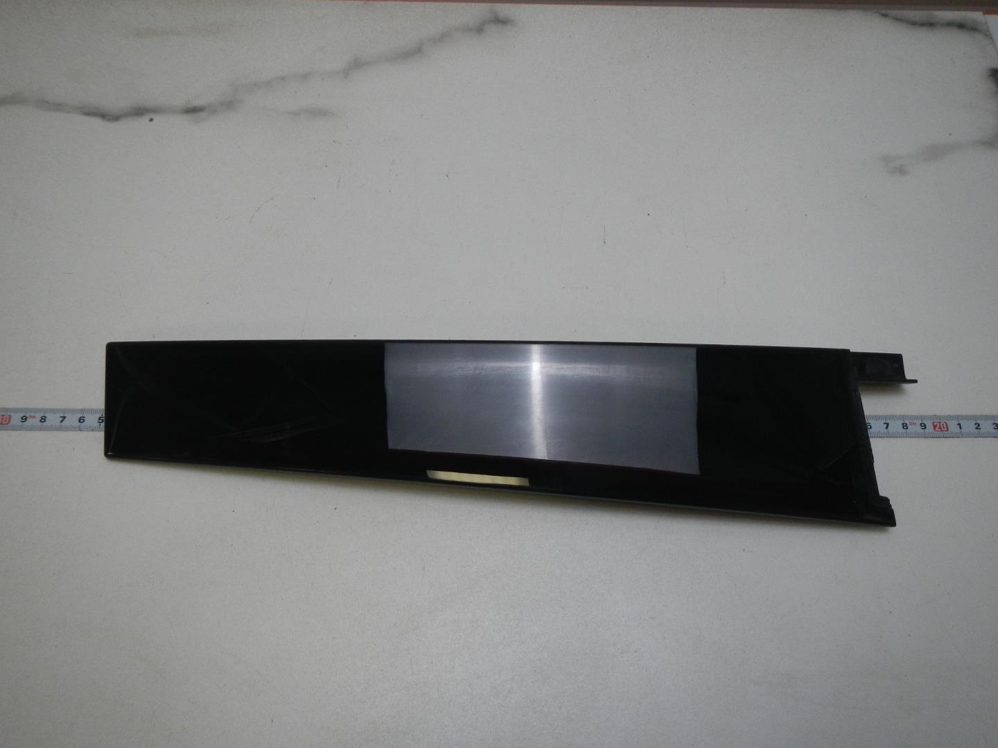 Накладка двери задней левой