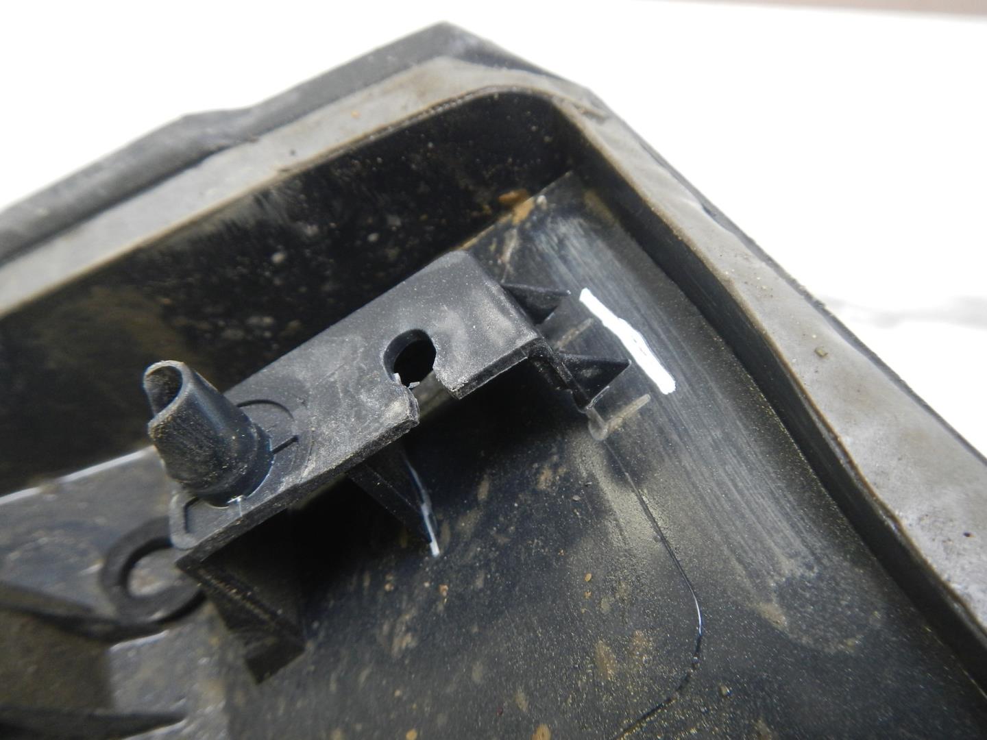 Молдинг задней правой двери