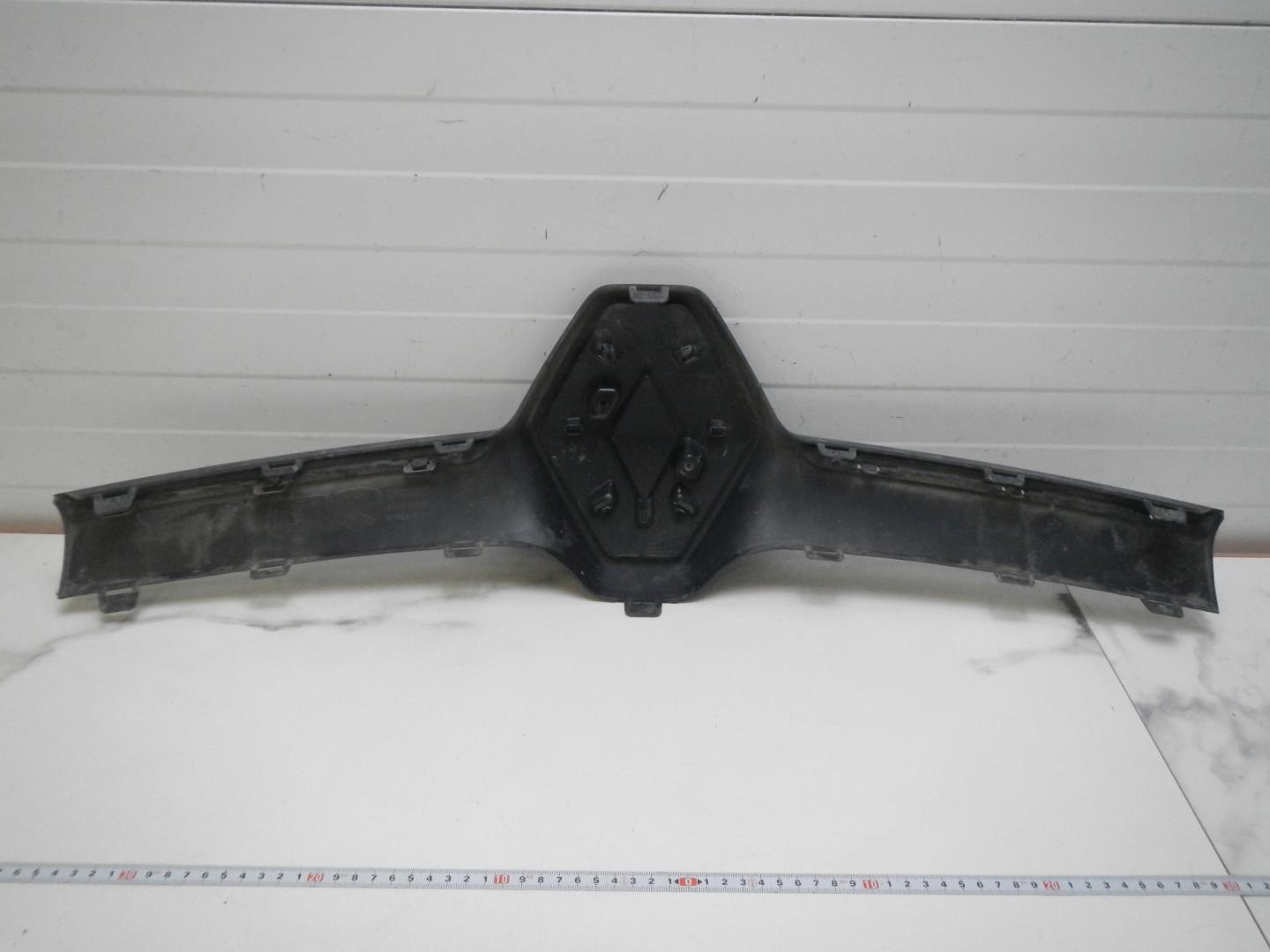 Накладка на решетку радиатора