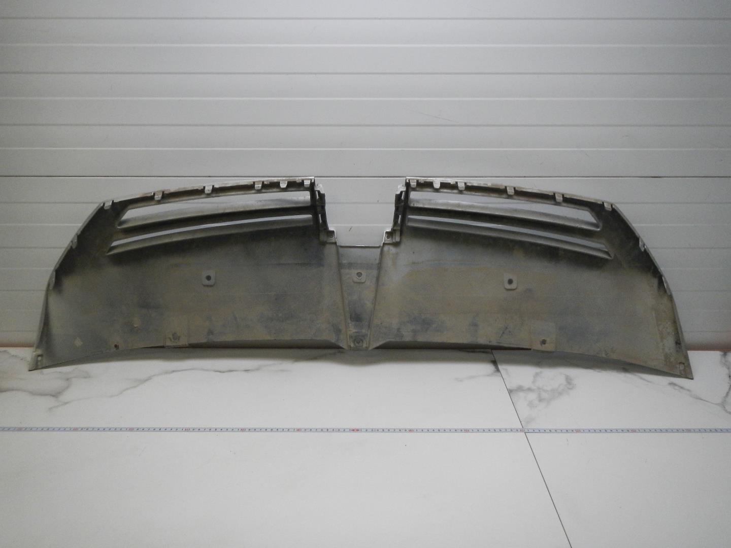 Накладка переднего бампера