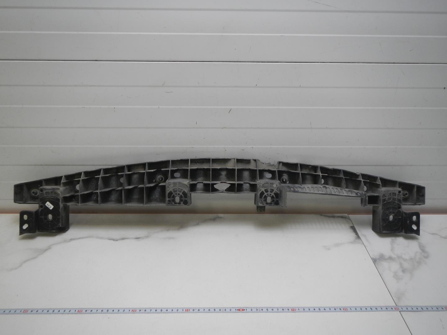 Кронштейн решетки радиатора