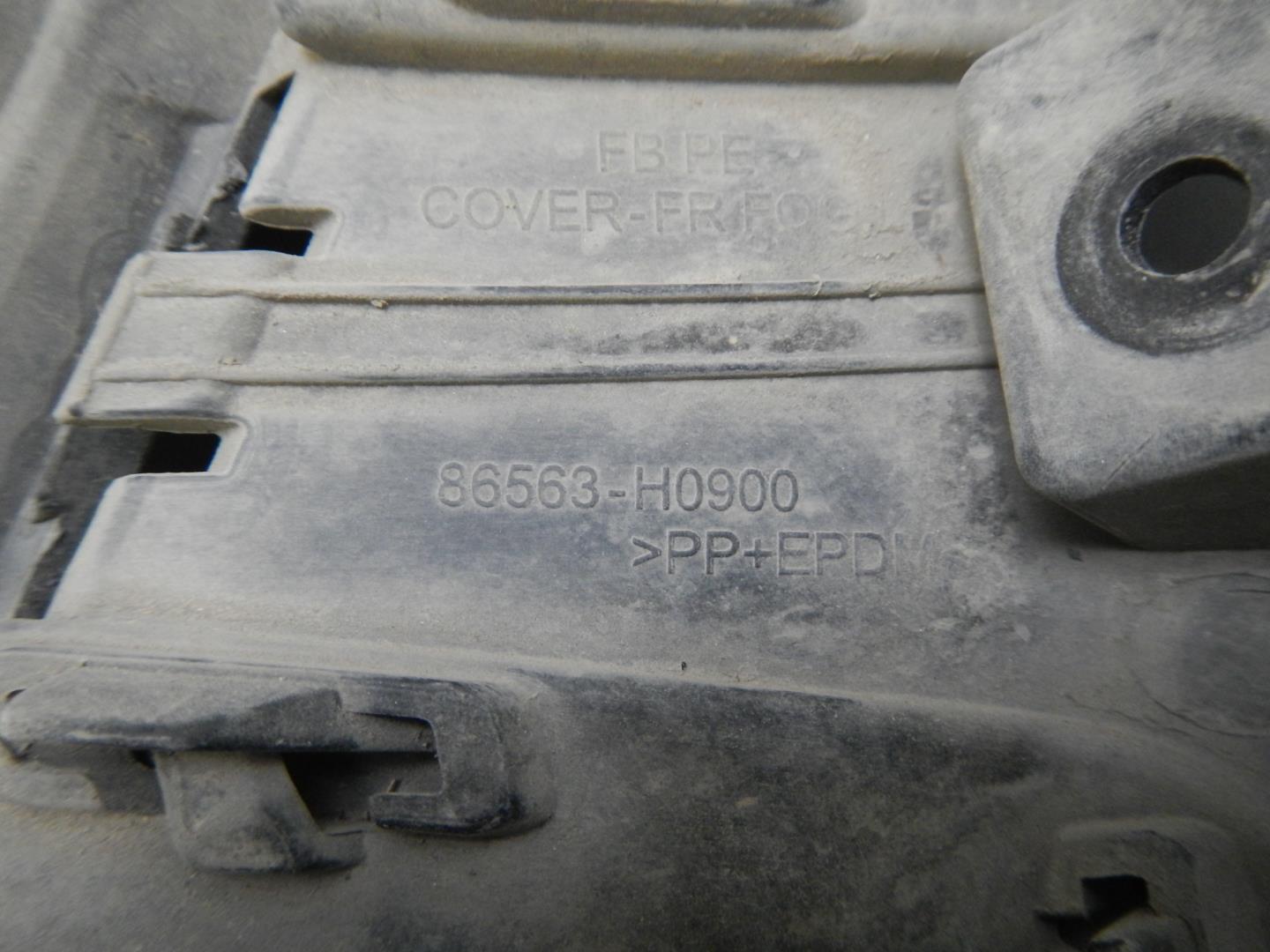 Решетка в бампер левая