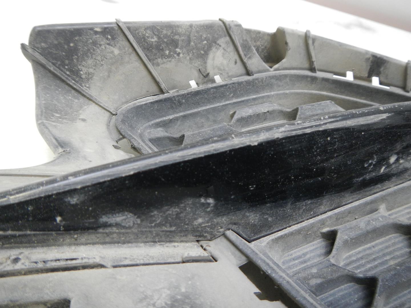 Решетка в бампер левая