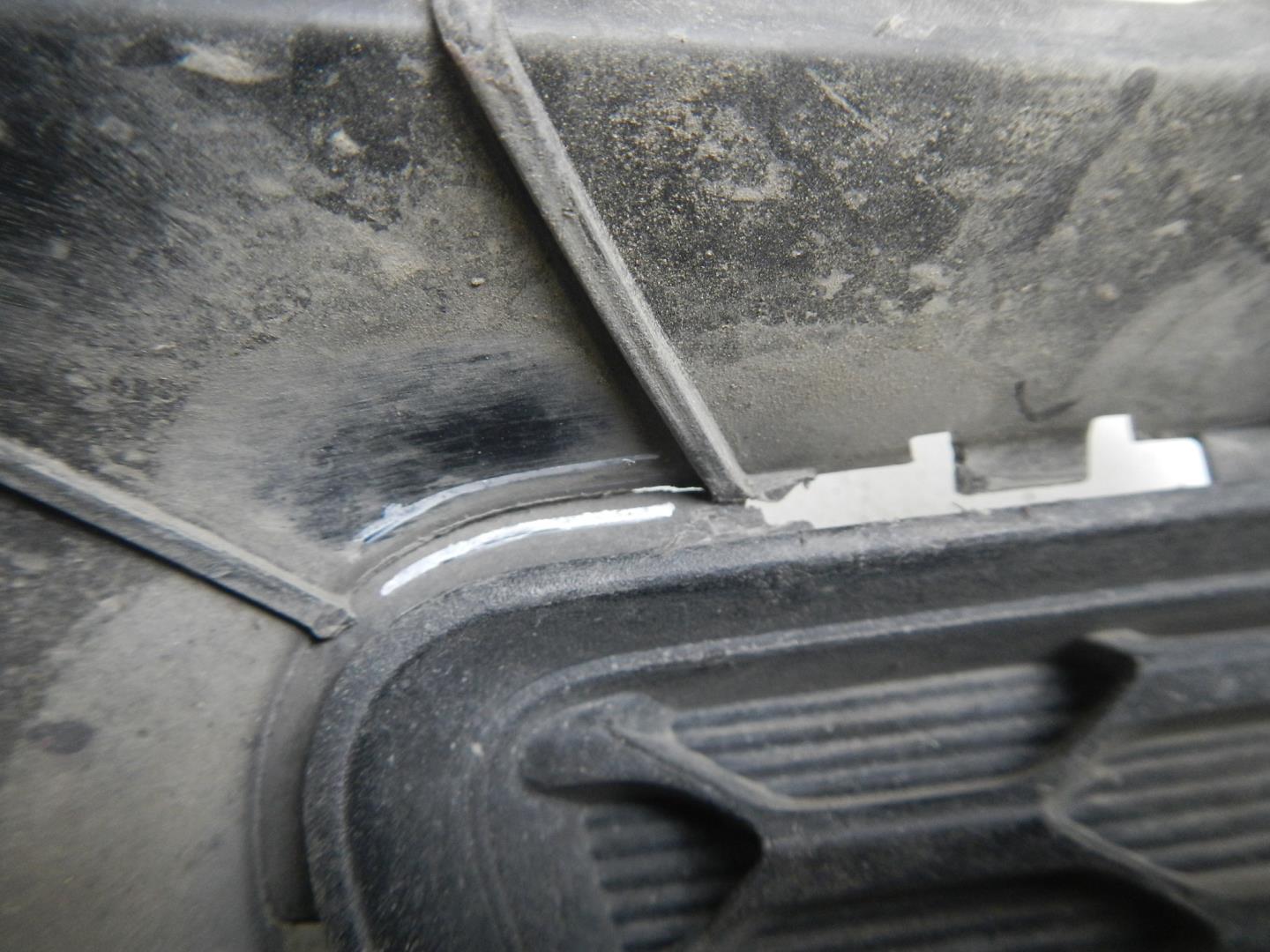 Решетка в бампер левая