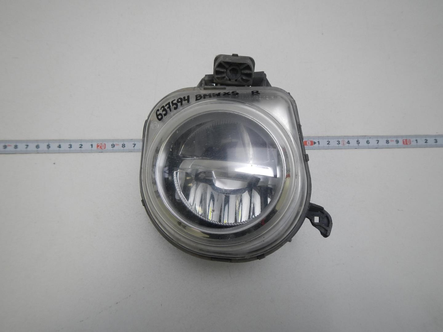 Фара противотуманная правая