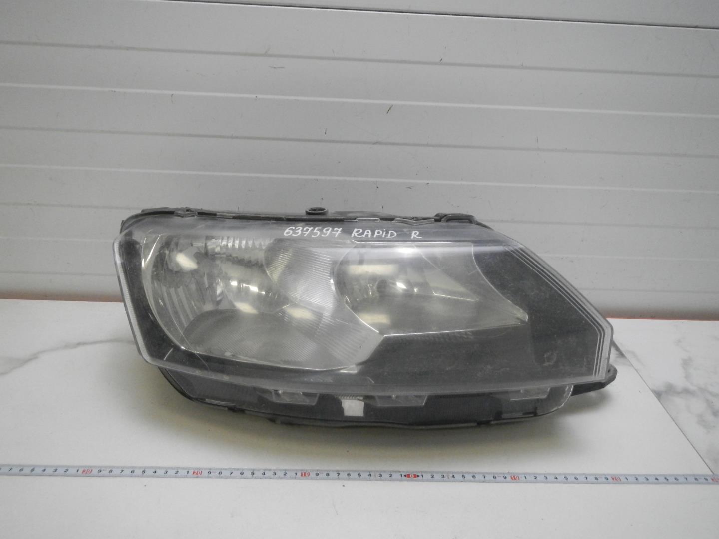 Фара правая