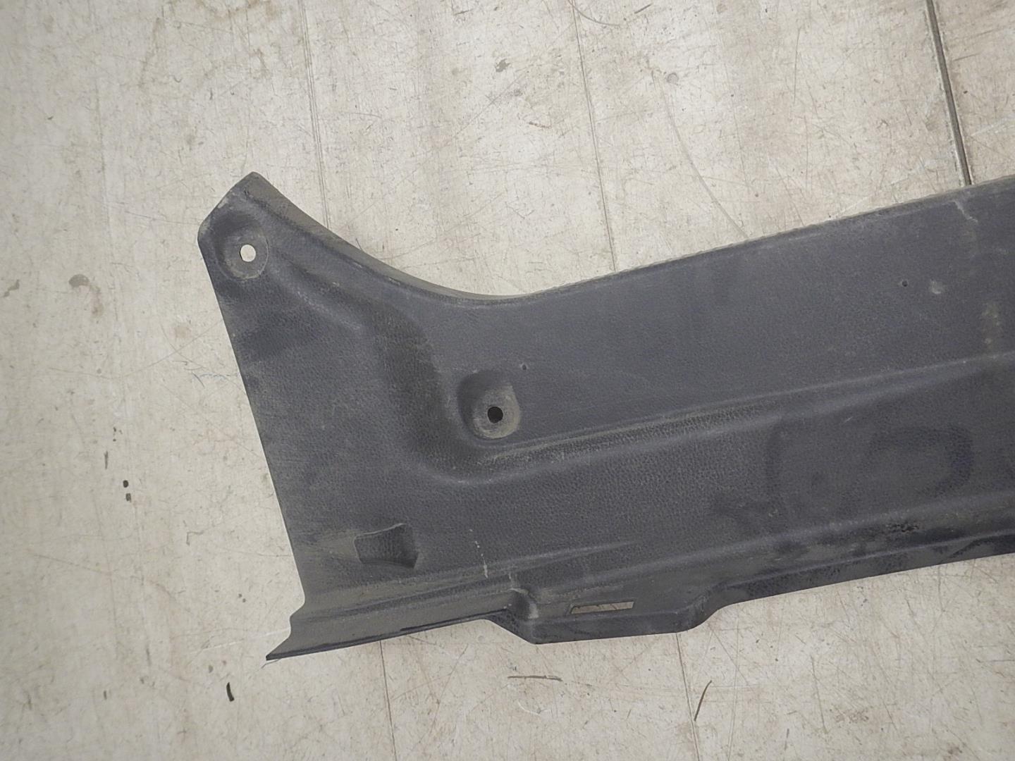 Обшивка багажника