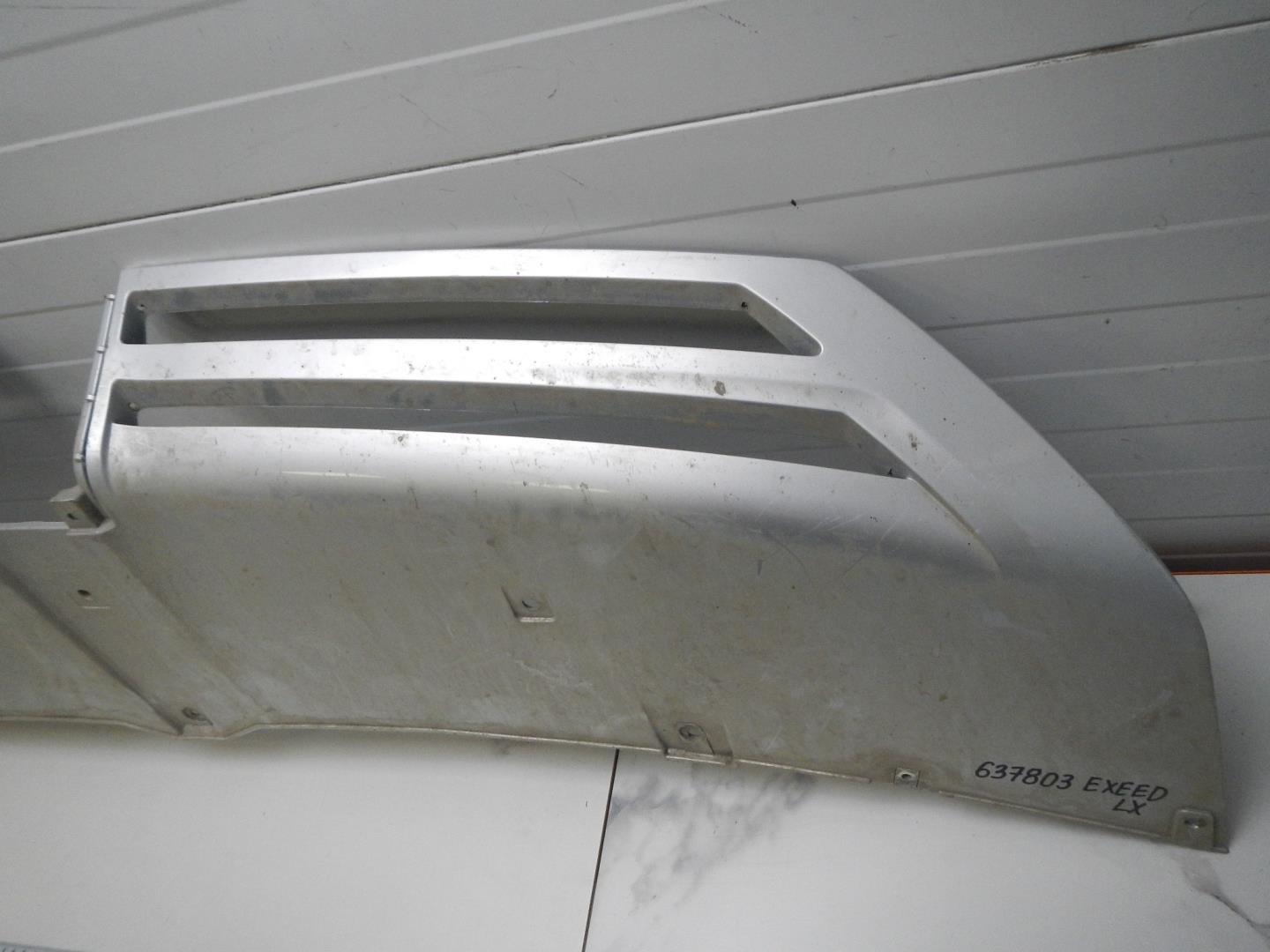 Накладка переднего бампера