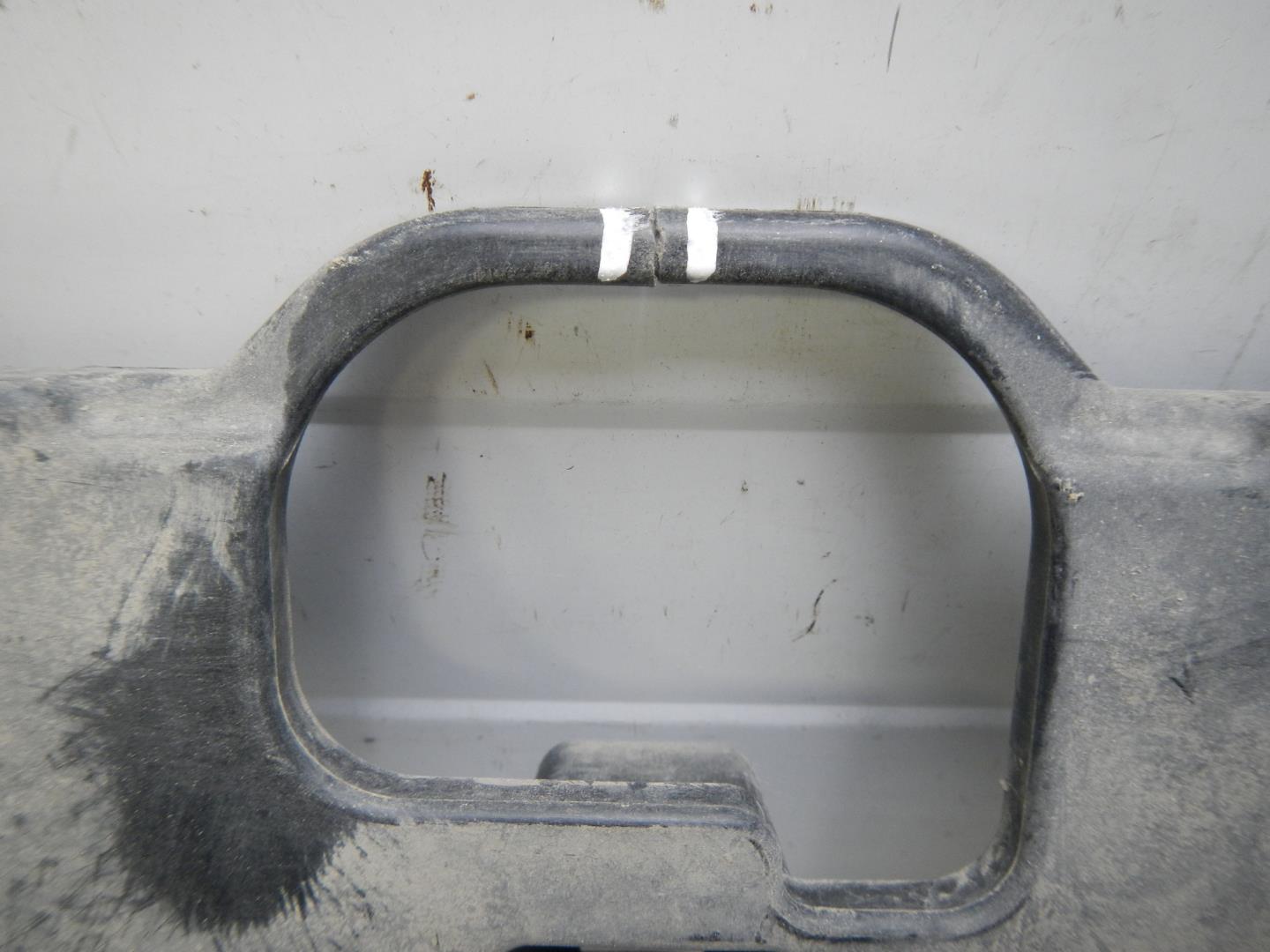 Усилитель переднего бампера