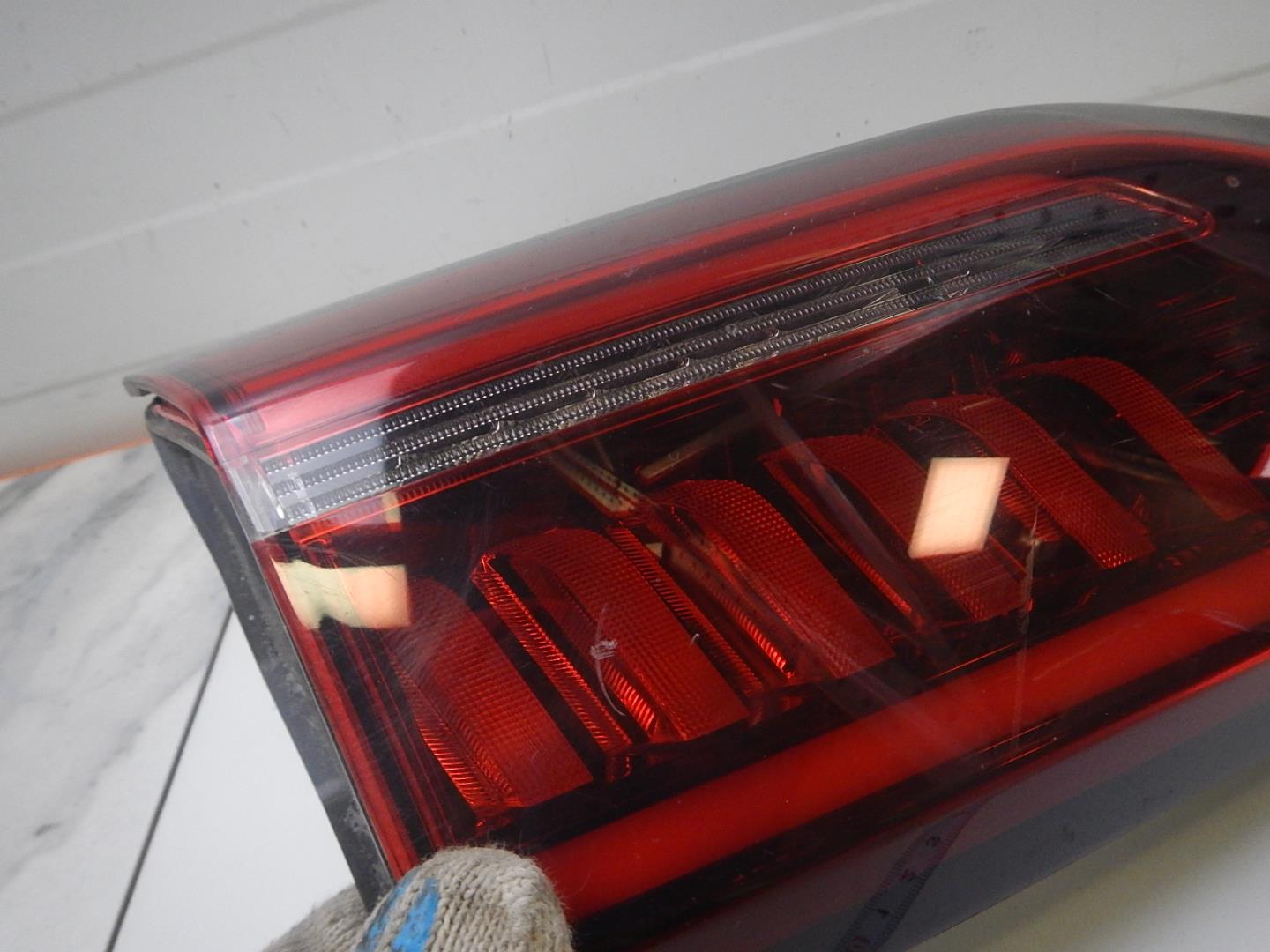 Фонарь задний внутренний левый