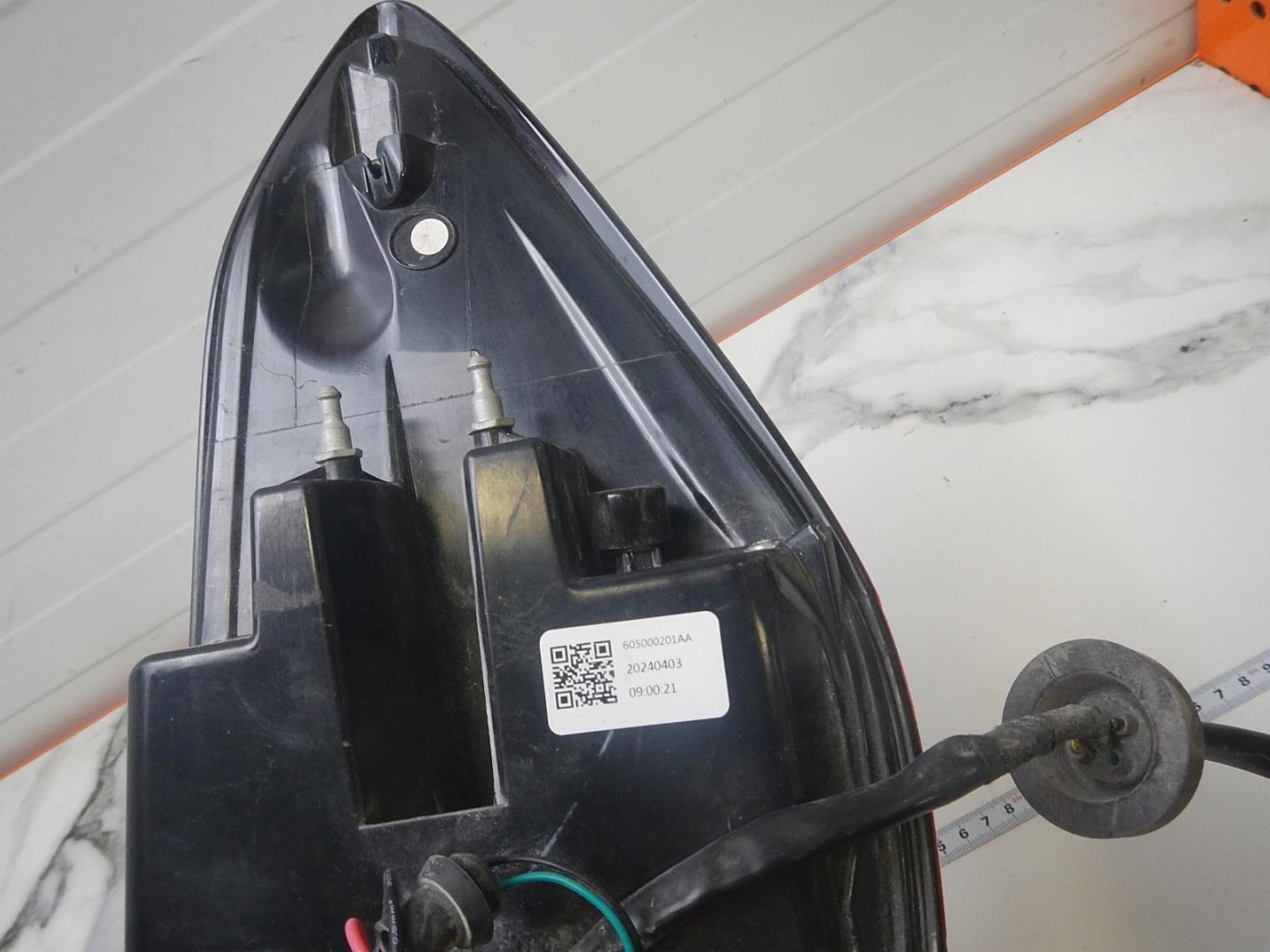 Фонарь задний левый