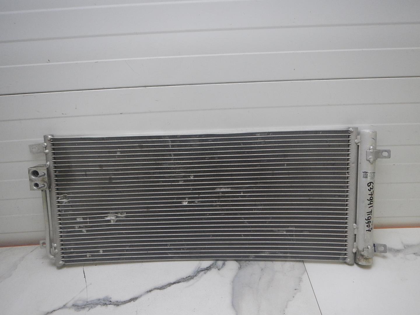Радиатор кондиционера / конденсер