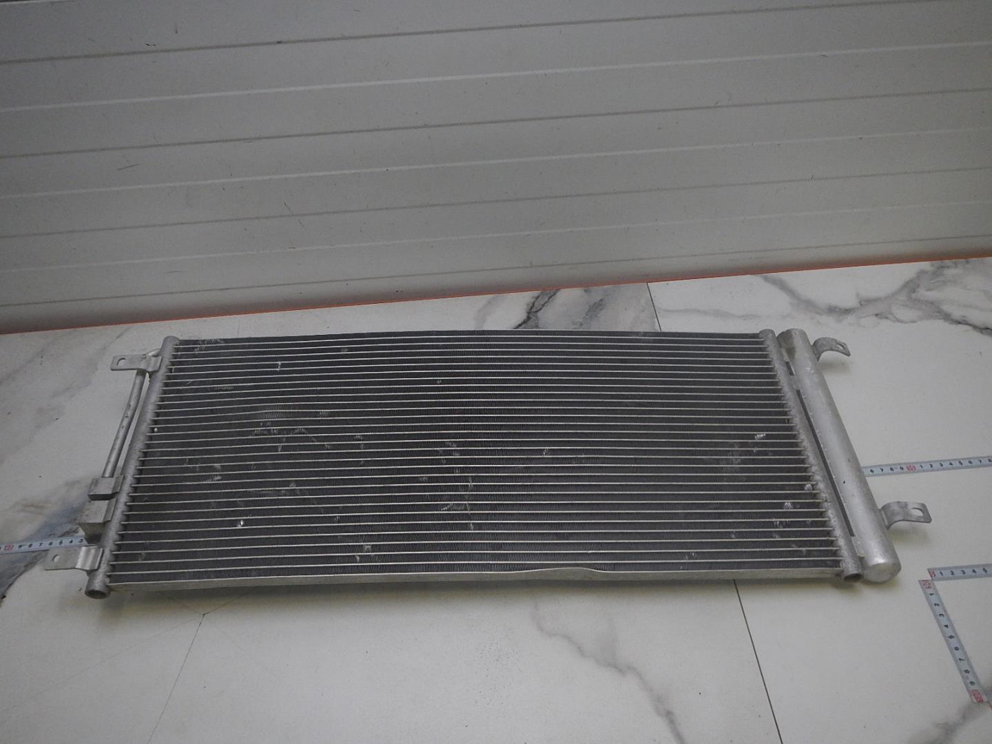 Радиатор кондиционера / конденсер