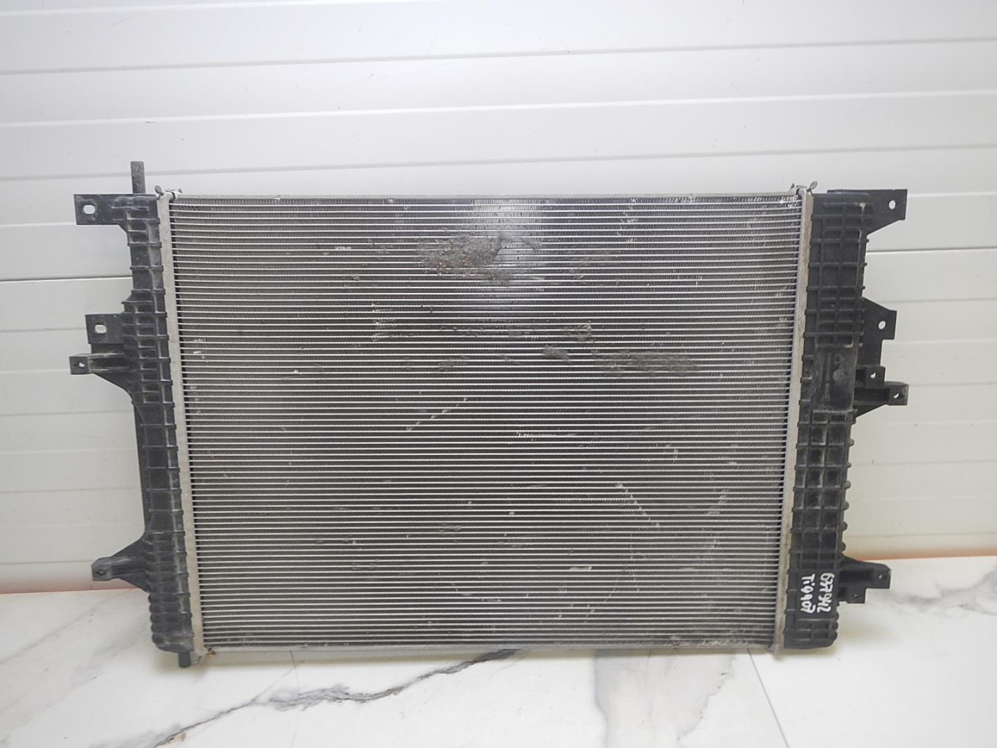 Радиатор охлаждения двигателя основной