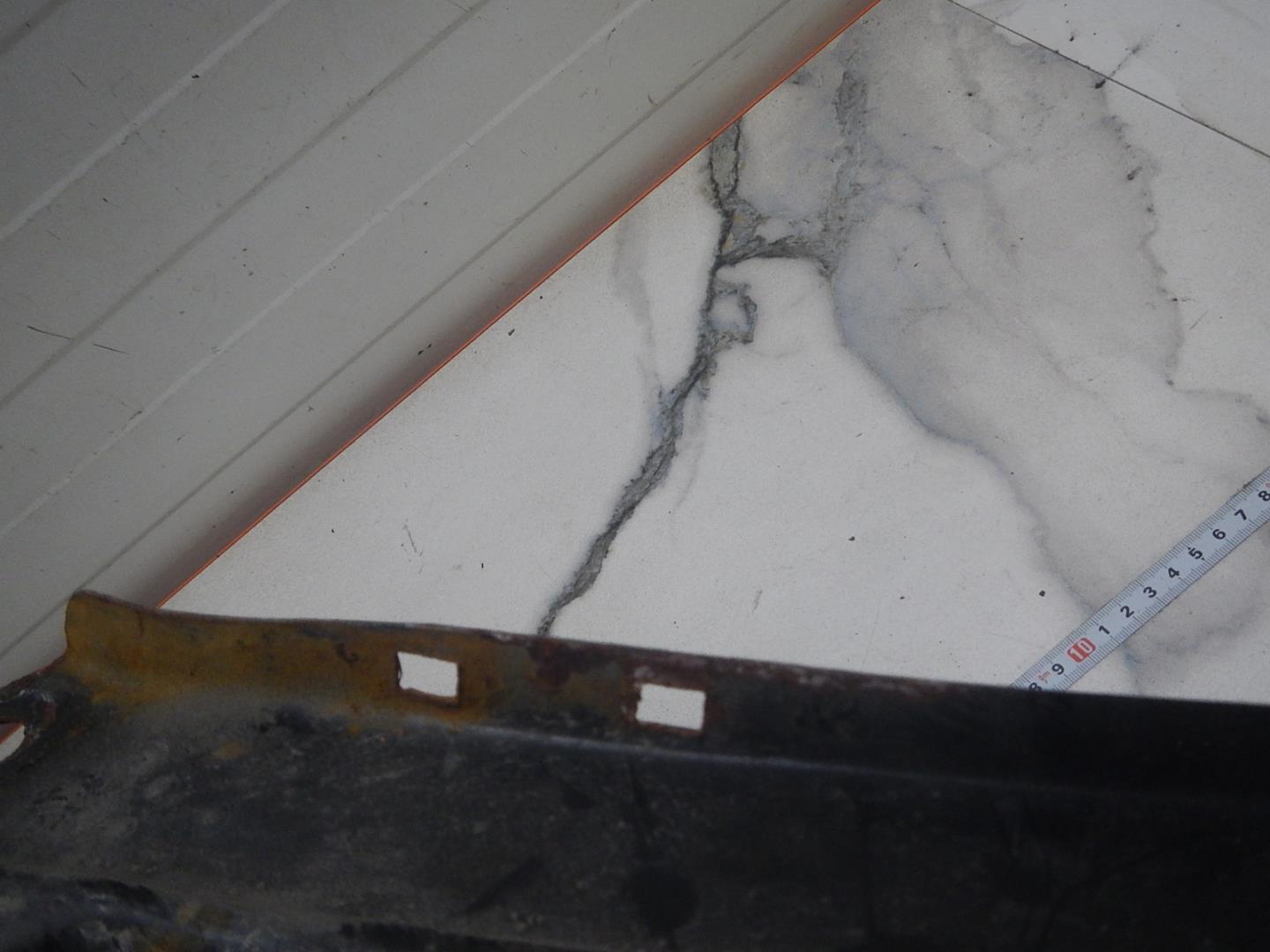 Кронштейн фар правый