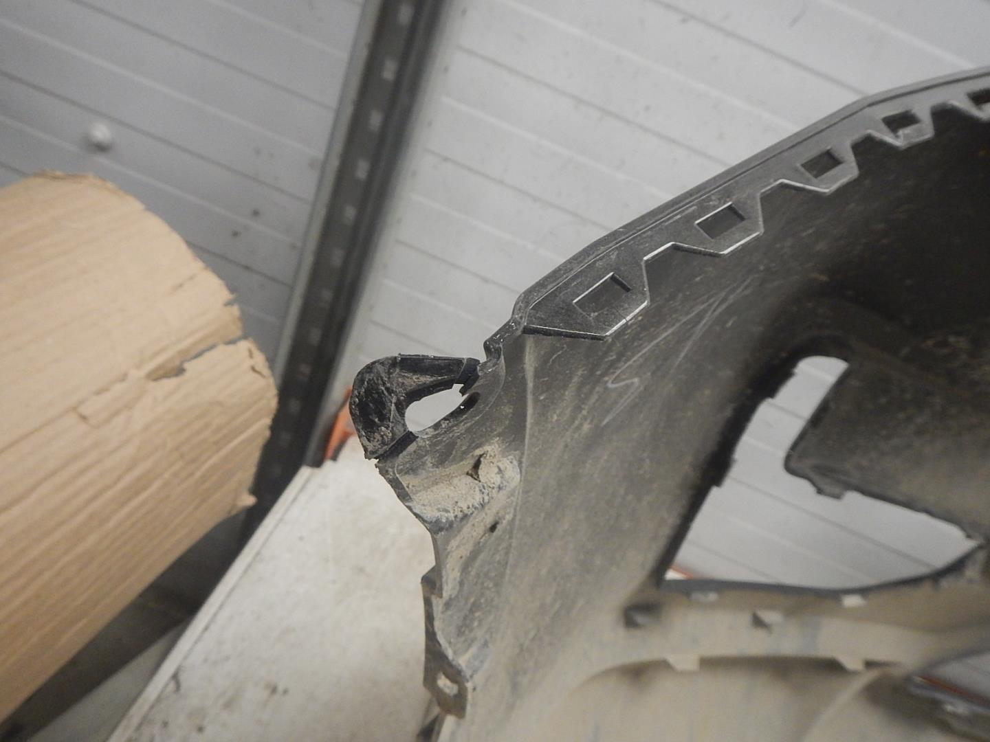 Бампер передний