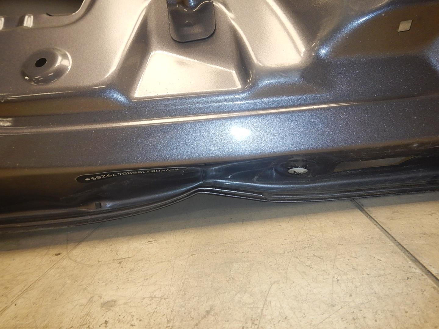 Дверь багажника