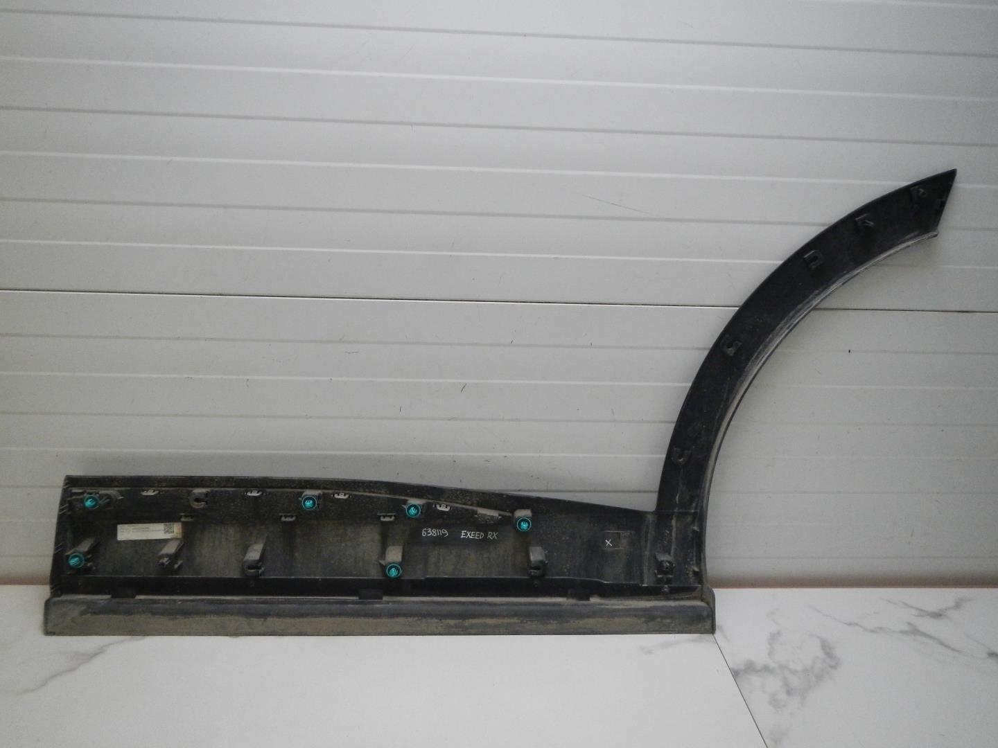 Молдинг задней правой двери