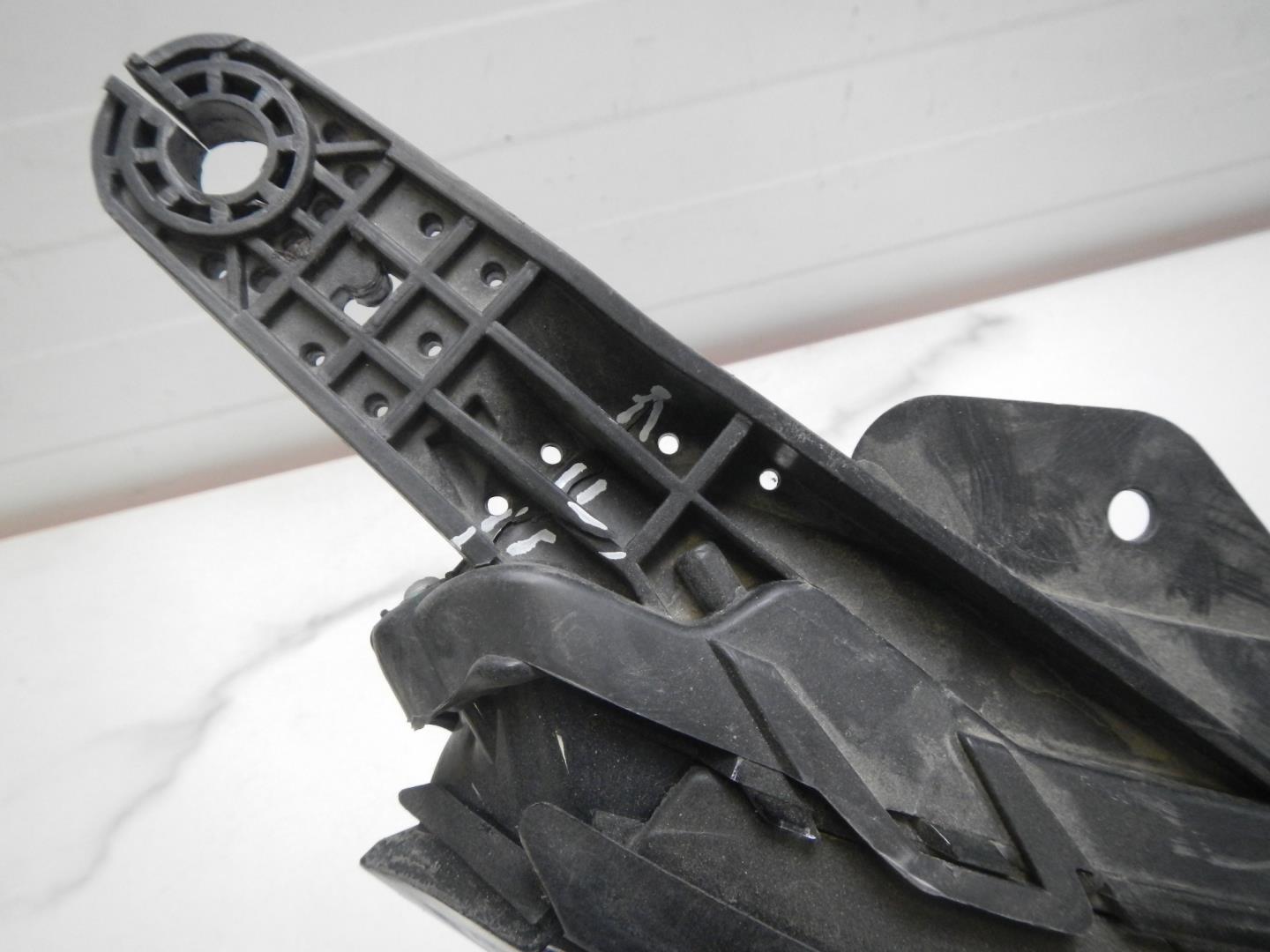 Фара дневного света правая (ходовые огни)