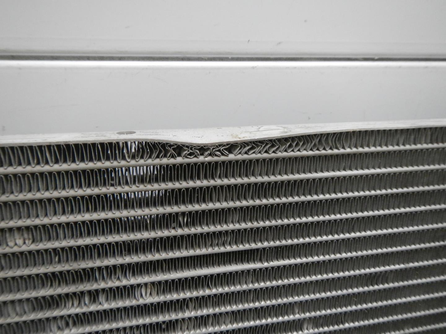 Радиатор охлаждения двигателя дополнительный