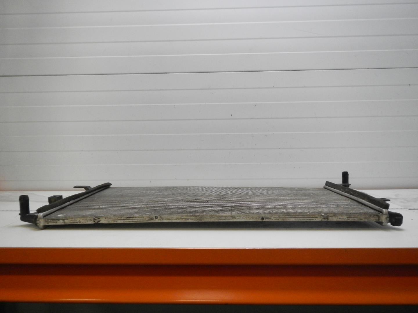 Радиатор охлаждения двигателя дополнительный