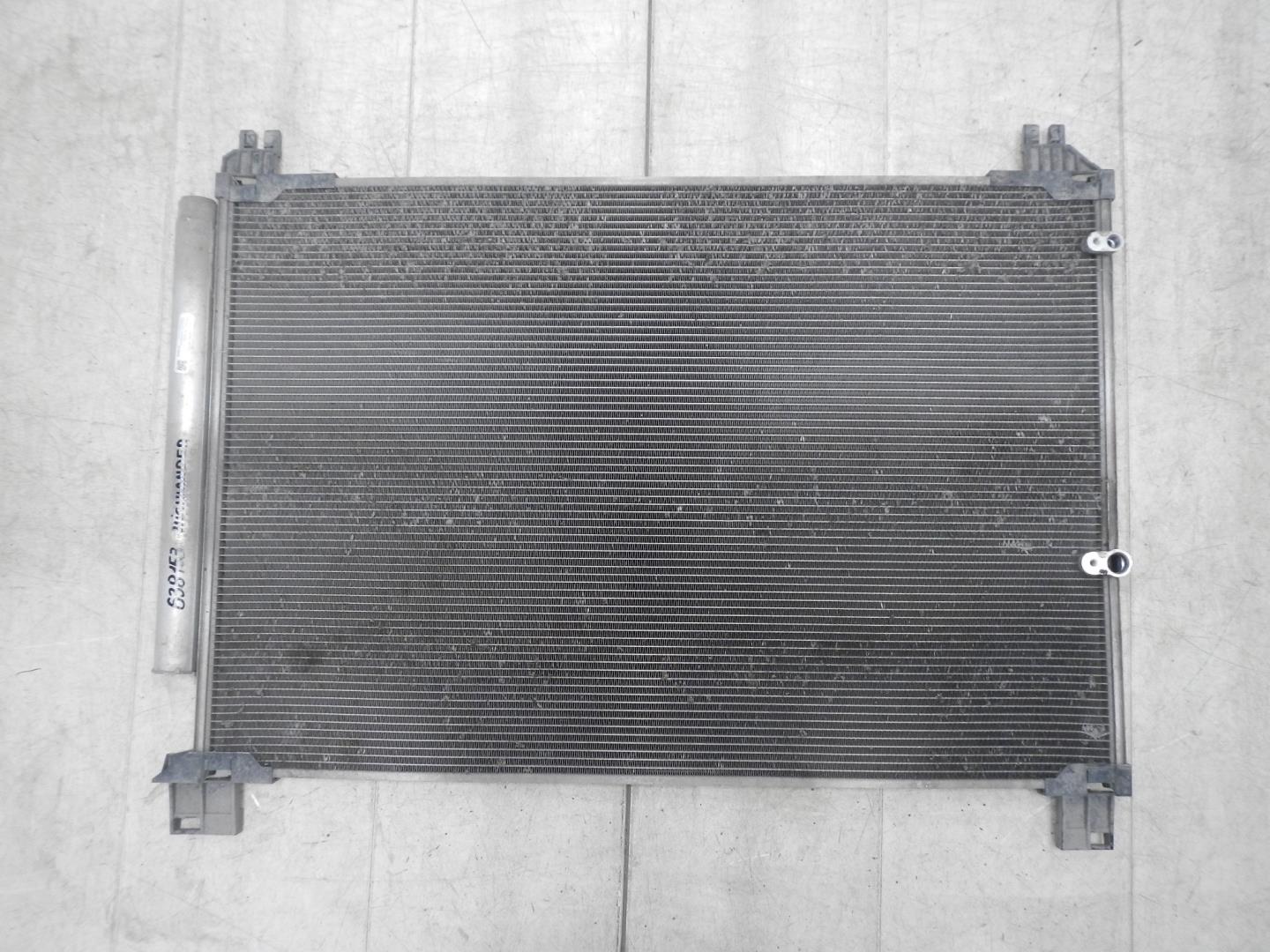 Радиатор кондиционера / конденсер