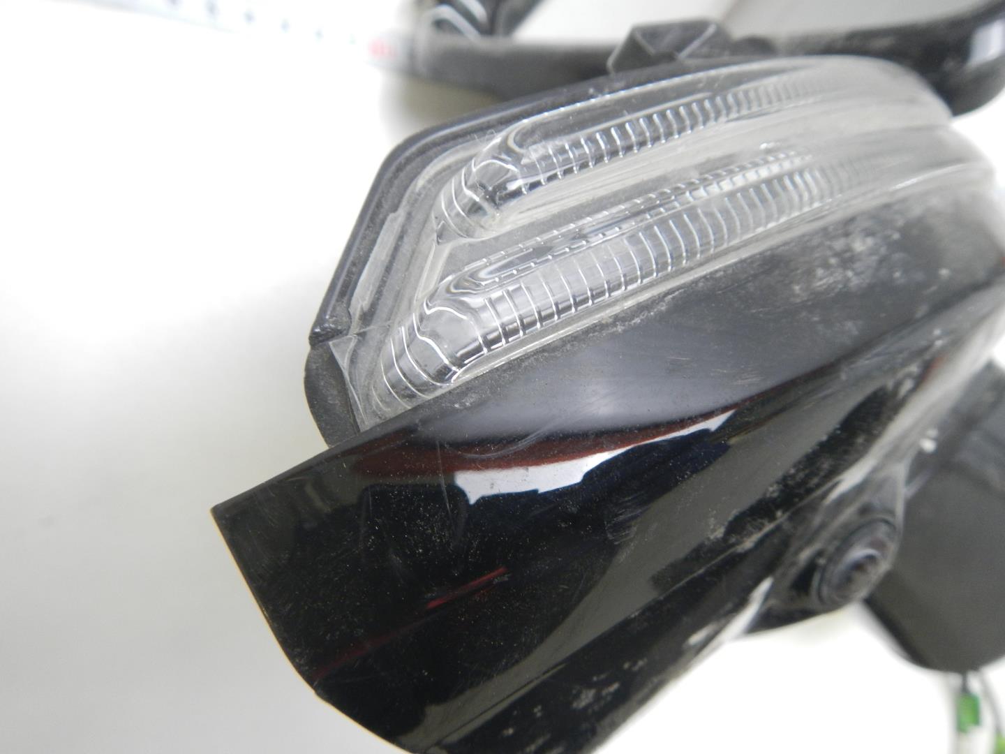 Зеркало правое электрическое