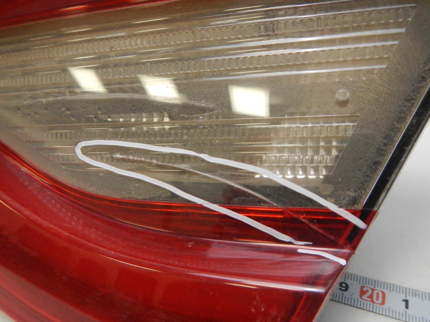 Фонарь задний внутренний правый